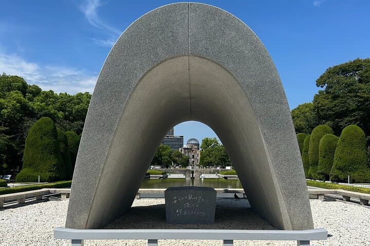 Hiroshima Peace Memorial, Castle and Garden Walking Tour — photo 9