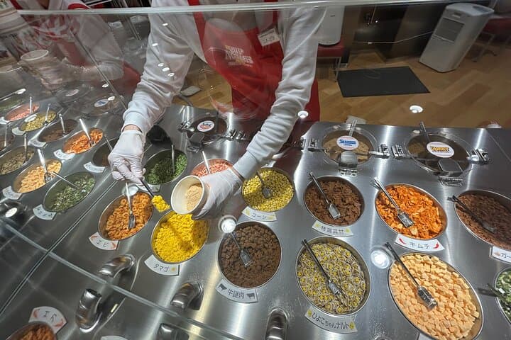 Osaka Cup Noodles Museum Guided Tour (90 min) — photo 6