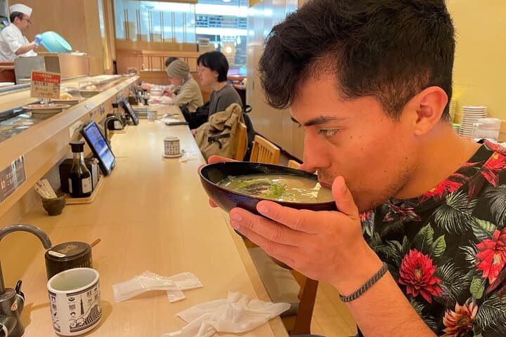 Anime in Tokyo or Shibuya with Personal Coordinator：Sat or Sun — photo 11