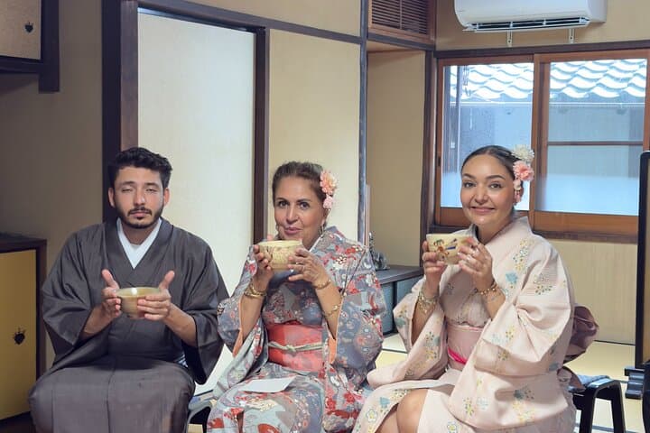 Kyoto Car Share Tour with Official Guide (Max 6 People) — photo 4