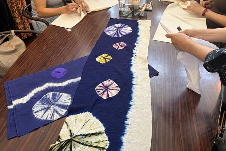 Arimatsu Shibori: Traditional Tie-Dyeing Workshop — photo 5