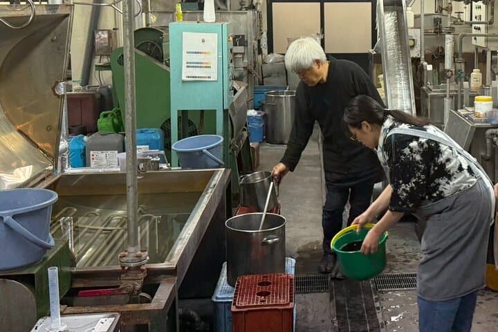 Arimatsu Shibori: Traditional Tie-Dyeing Workshop — photo 4