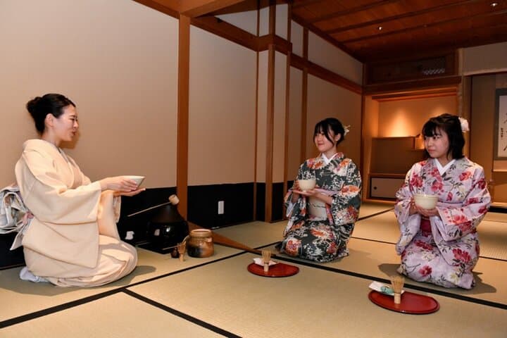 Kimono Tea Ceremony Experience at Kyoto Orizuruya Gion — photo 10