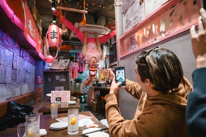Tokyo Shibuya Crazy Entertainment Bar Experience with Local Guide — photo 3