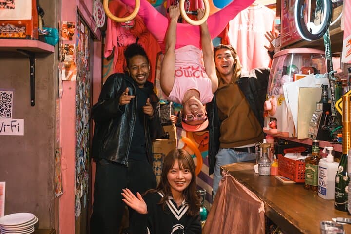 Tokyo Shibuya Crazy Entertainment Bar Experience with Local Guide — photo 6