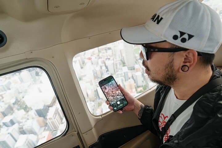 Osaka Private Cessna Flight Over Osaka Castle and UNESCO Sites — photo 4