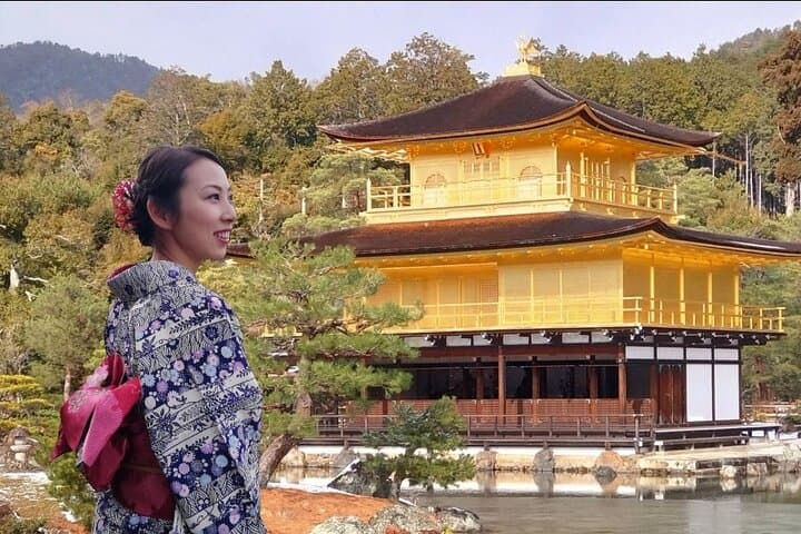 Take indoor Photos wearing Traditional Kimono — photo 2