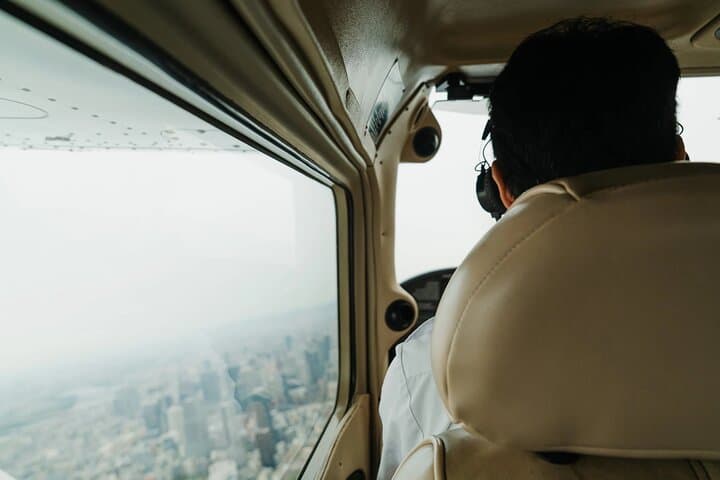 Osaka Private Cessna Flight Over Osaka Castle and UNESCO Sites — photo 17