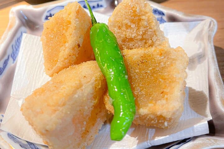 Fukuoka Night Tour: Guided Yatai, Local Izakaya & River Cruise — photo 19