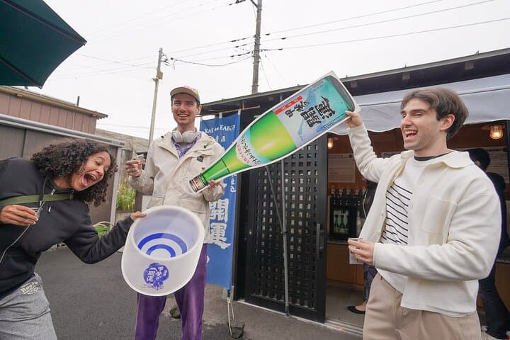 Cultural Lakeside Walk at Mt. Fuji Sake Snacks and Crafts — photo 8