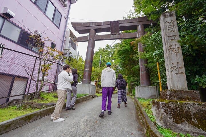 Cultural Lakeside Walk at Mt. Fuji Sake Snacks and Crafts — photo 11