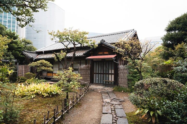 Tokyo Zen Meditation, Calligraphy, and Tea Experience — photo 8