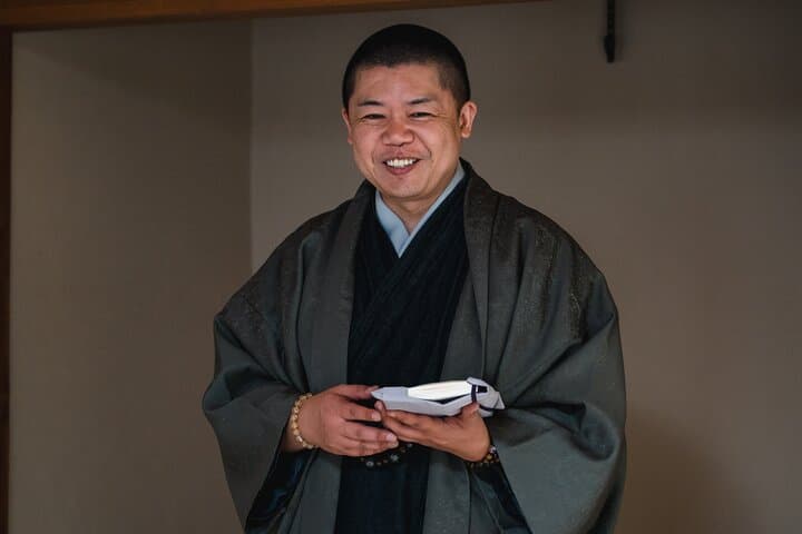 Tokyo Zen Meditation, Calligraphy, and Tea Experience — photo 5