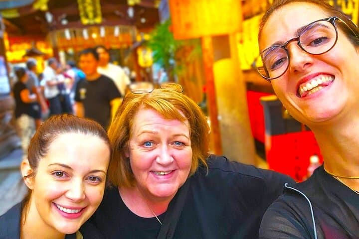 Kyoto: Yasaka Shrine, Gion & Nishiki Market Walking Tour — photo 1