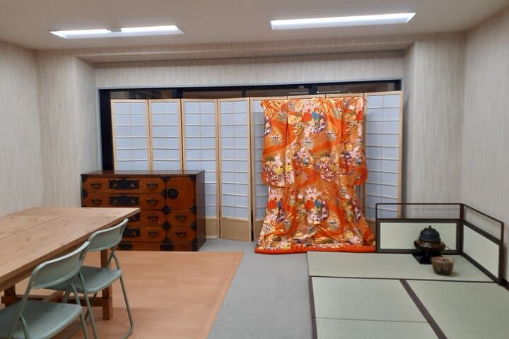 Traditional Kumiko Wood Art Class in Asakusa — photo 8