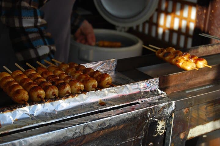 Walking Tour in Takayama Old Town and Historic Streets — photo 3