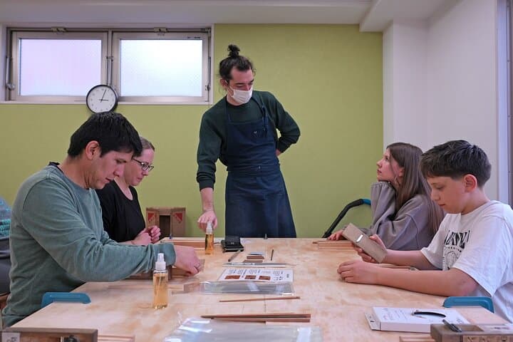 Tokyo Shinjuku Chopsticks Making Class — photo 6