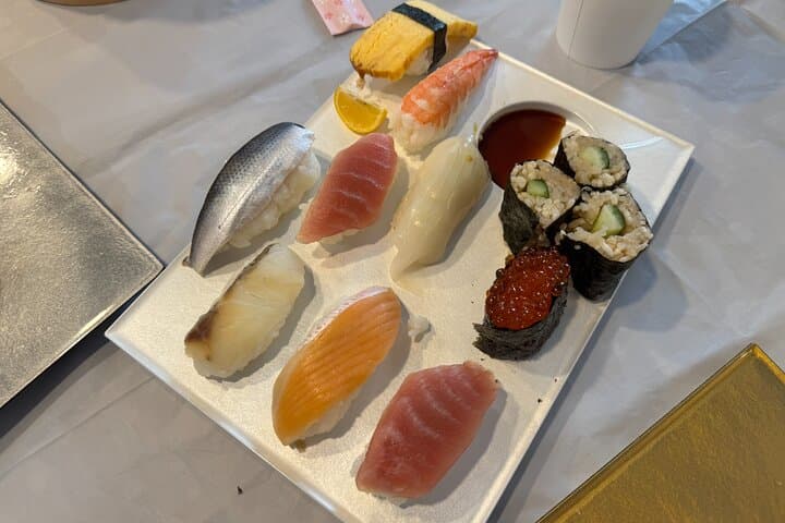 Sushi Making in Tokyo with Matcha and Sake — photo 5