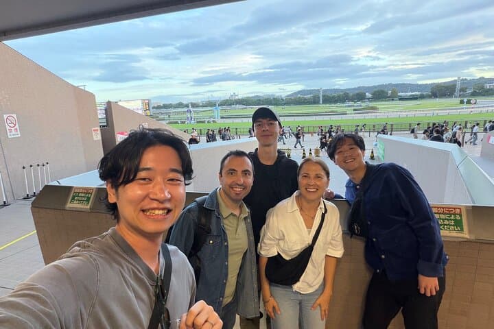 Horse Racing Tour with Local Fans in Nakayama Racecourse — photo 9