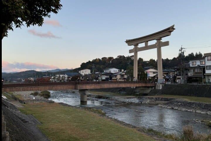 Takayama Early Morning Guided Walking Tour and Market Visit — photo 5
