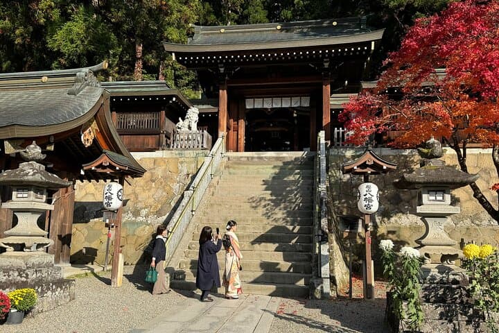 Takayama Early Morning Guided Walking Tour and Market Visit — photo 11