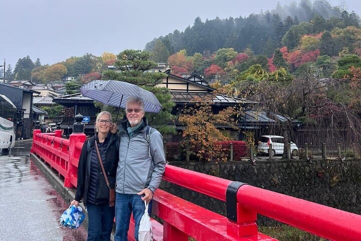 Takayama Early Morning Guided Walking Tour and Market Visit — photo 13