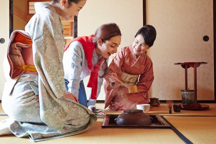 Tokyo Private and Personalized with Guide in Spanish or English — photo 9