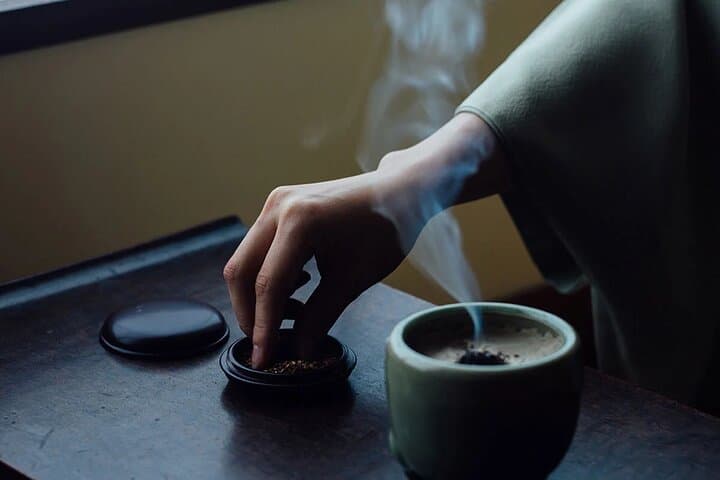 Tokyo: Incense Making Workshop and Drinking Matcha in Shibuya — photo 8