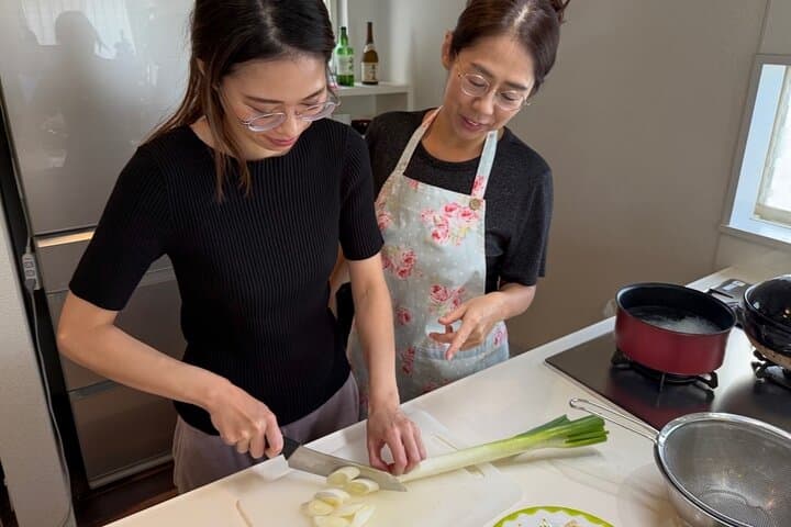 A5 Iga Wagyu Sukiyaki with Pro-Trained Host — photo 4