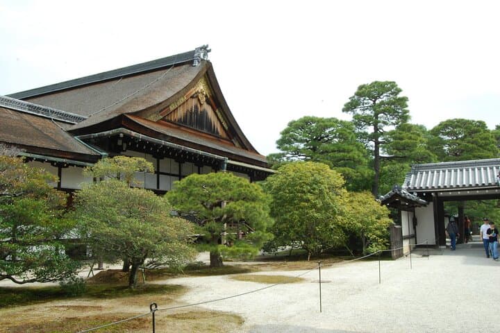 Nijo Castle and Garden 2 Hour Guided Experience in Kyoto — photo 3