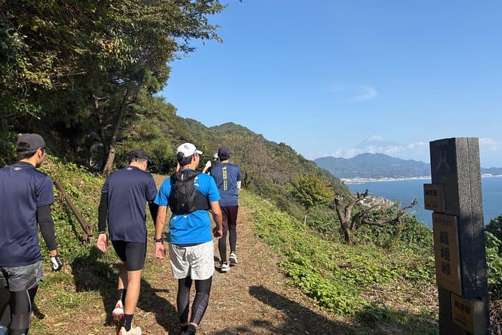 Run the Old Tokaido Trail Mt. Fuji views and historic townscape — photo 2