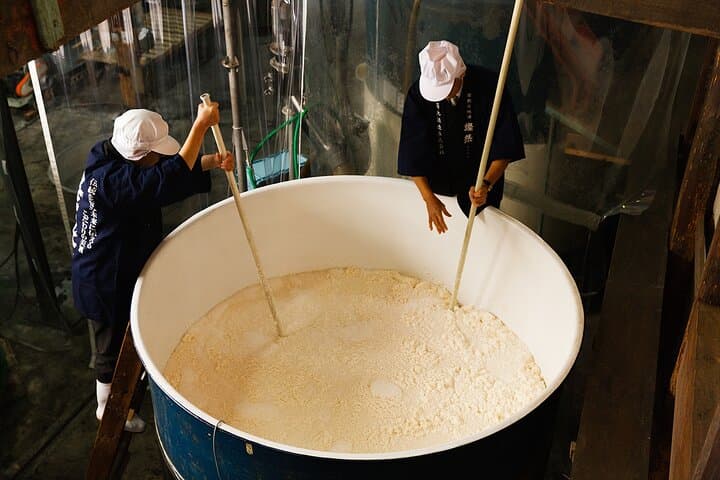 Brewery Tour with Tasting and Souvenir — photo 9