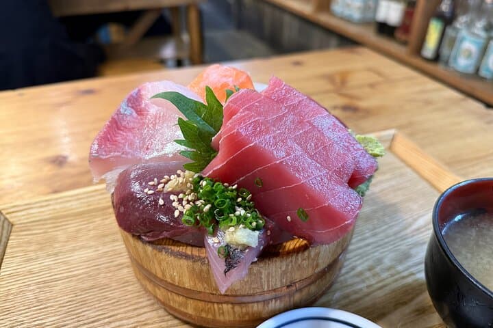 Tokyo Shinjuku Food Tour 15 Dishes and 4 Eateries — photo 2