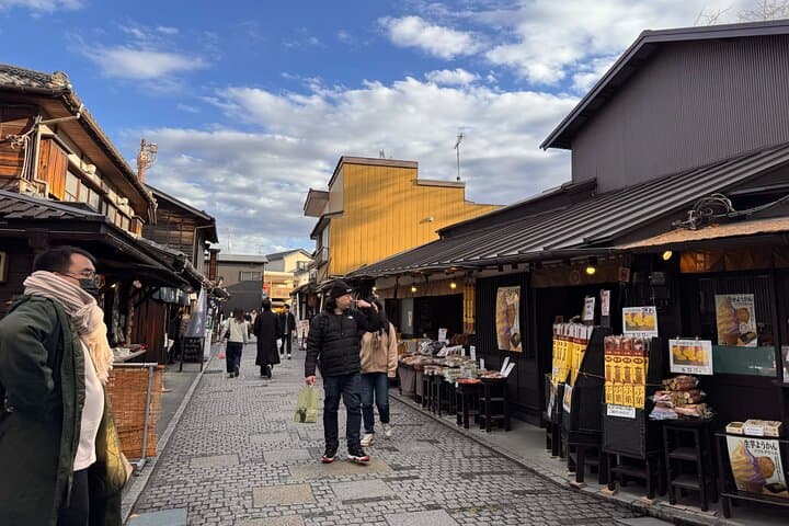 Kawagoe,Ikaho Tour frm Tokyo w/KobeBeef Lunch,Strawberry Picking — photo 2