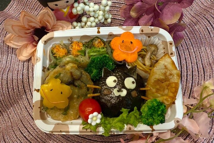 Kyaraben Workshop Craft Cute Vegetarian Bento in Tokyo — photo 10