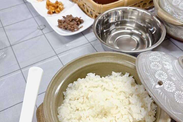 Otaru Merchant Spirit Onigiri Class with a Seafood Expert — photo 2