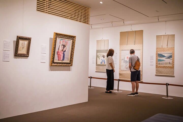 Osaka Kobayashi Museum of Art Tour Guide by Curator with Wagashi — photo 7