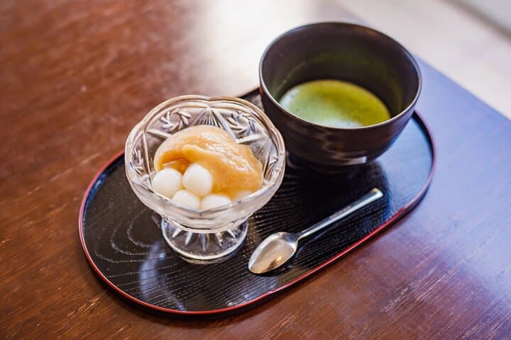 Osaka Kobayashi Museum of Art Tour Guide by Curator with Wagashi — photo 17