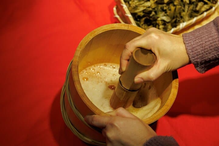 Toyota Green Life Experience Autumn Leaves, Gohei Mochi in Inabu — photo 7