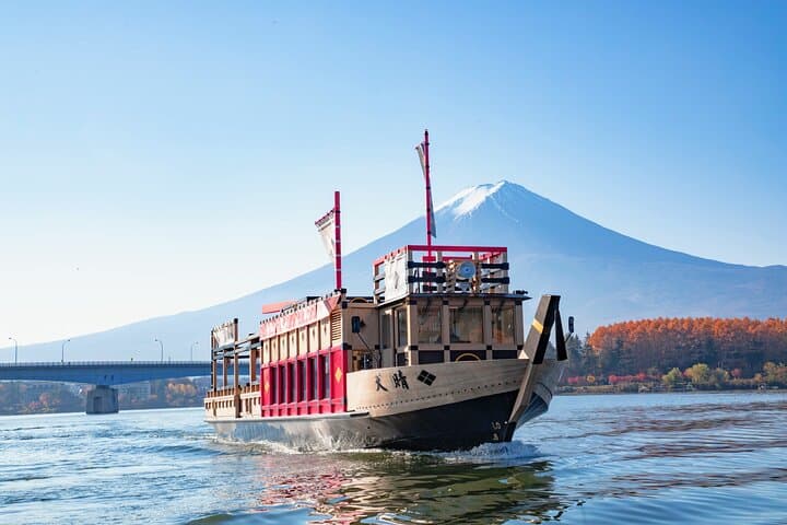 Spectacular Mt. Fuji and Lake Cruise, Noodles Making Experience — photo 2