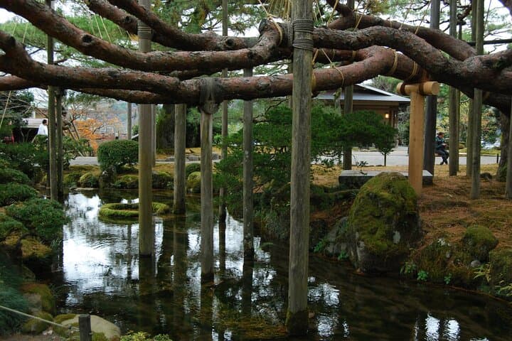 Kanazawa Half Day Private Tour, Garden, Castle, and Geisha — photo 5