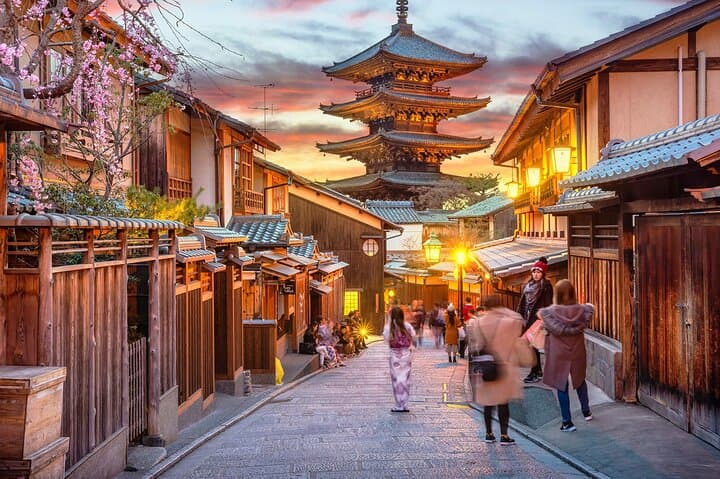 Osaka Kyoto: Nijo Castle, Nara, Arashiyama, Day Trip by Bus — photo 15