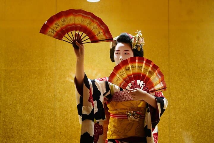 1 Hour Geisha Show in Kyoto — photo 4