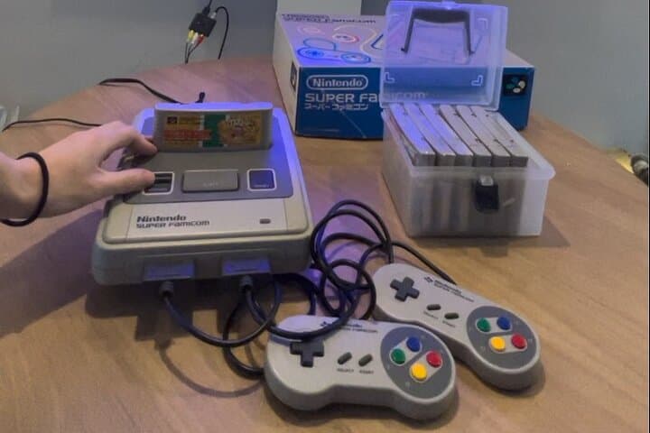 Explore Retro Gaming in Akihabara with Android Characters — photo 3