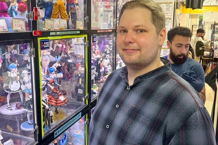 Akihabara Tour with Vintage Gaming Anime and Gachapon Experience — photo 10