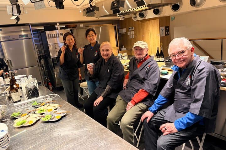 Japanese Sake Tasting & Wagyu Sukiyaki Cooking Class in Tokyo — photo 13