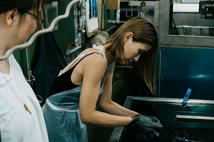 Indigo Dyeing with Local Masters Private Atelier — photo 6