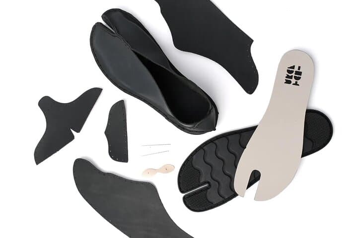 Tokyo Leather Tabi Shoes Making Workshop — photo 2