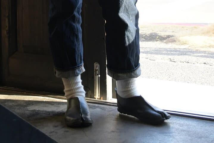 Tokyo Leather Tabi Shoes Making Workshop — photo 6
