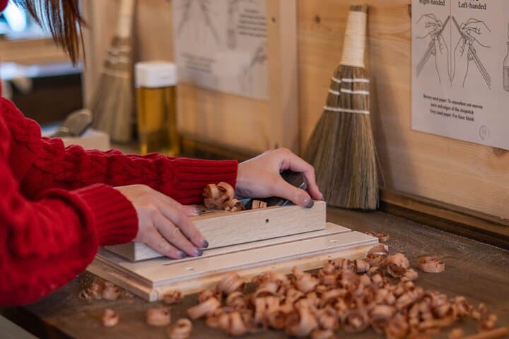 Kyoto : Chopsticks Making Workshop in Gion with Engraving Option — photo 2